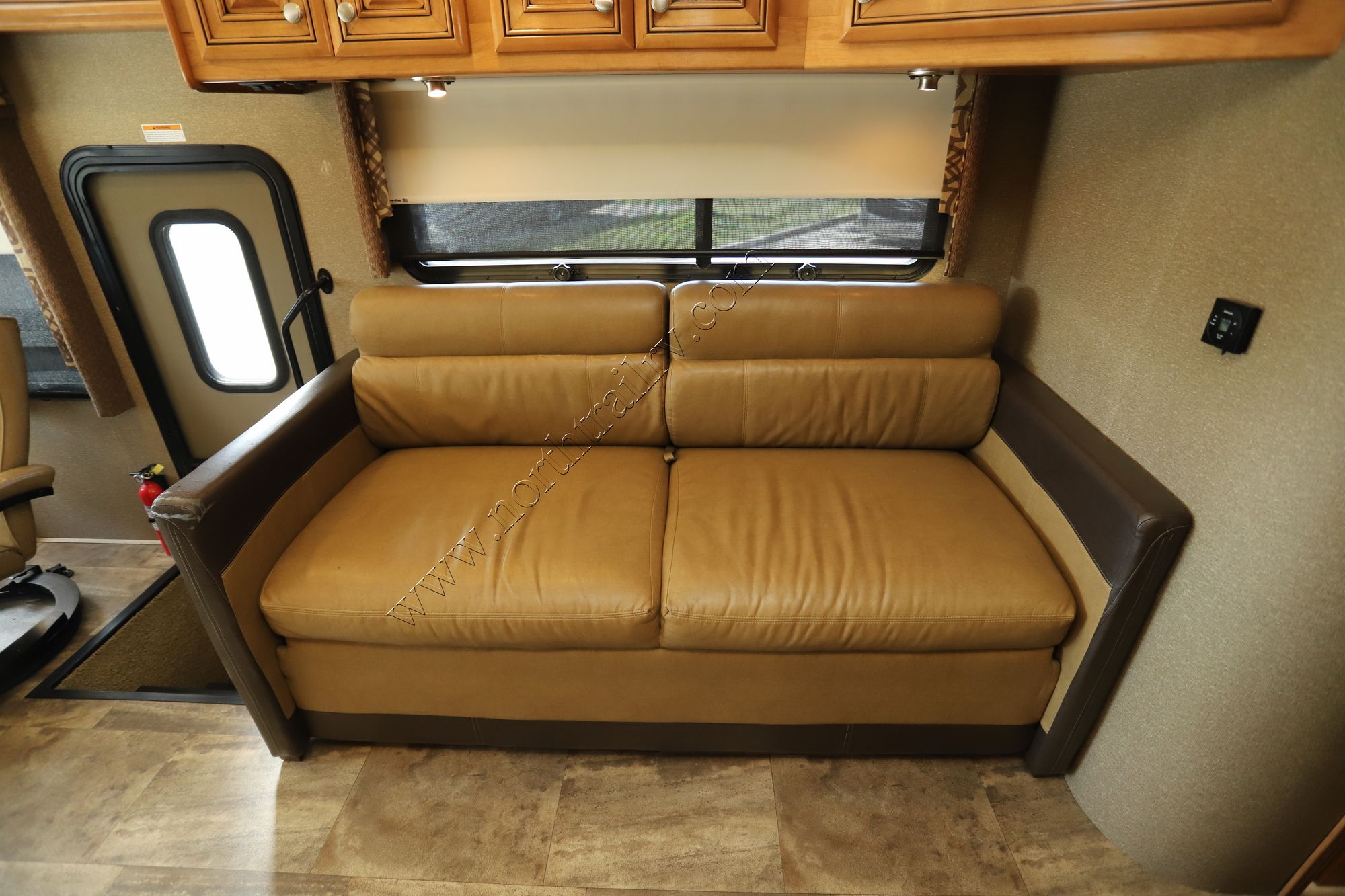 Used 2016 Thor Palazzo 33.2 Class A  For Sale