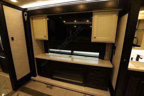 2026 Tiffin Motor Homes Allegro Bus 45BTP