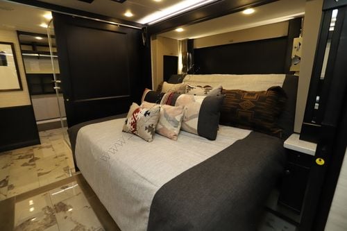 2026 Tiffin Motor Homes Allegro Bus 45BTP