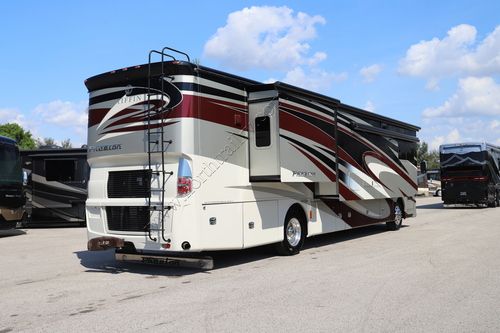 2018 Tiffin Motor Homes Phaeton 40AH