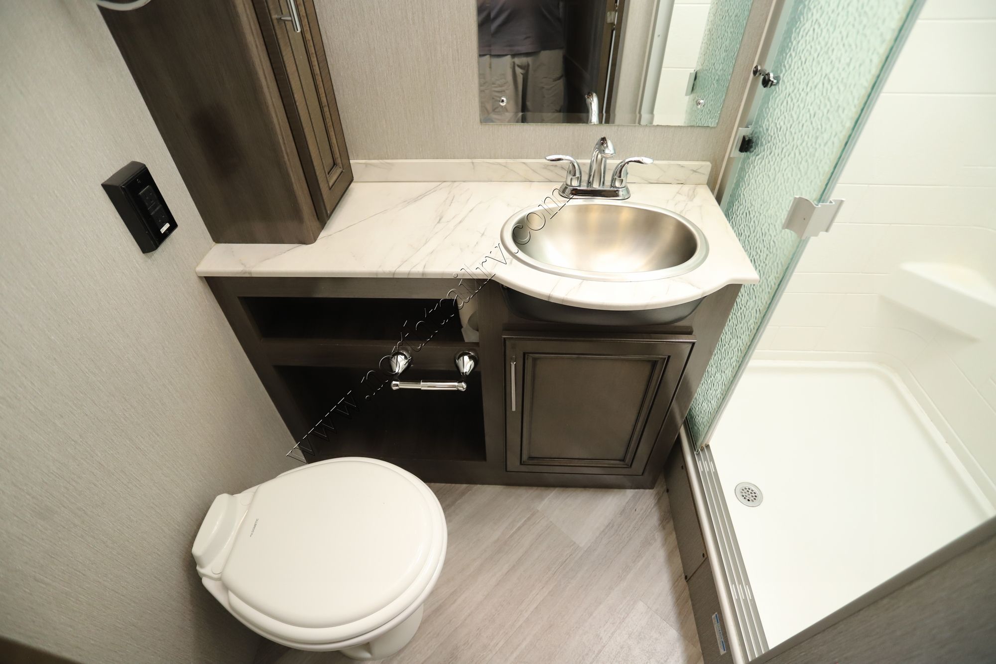 Used 2022 Holiday Rambler Invicta 32RW Class A  For Sale