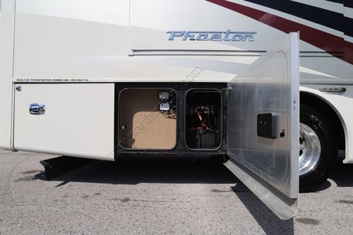 2018 Tiffin Motor Homes Phaeton 40AH
