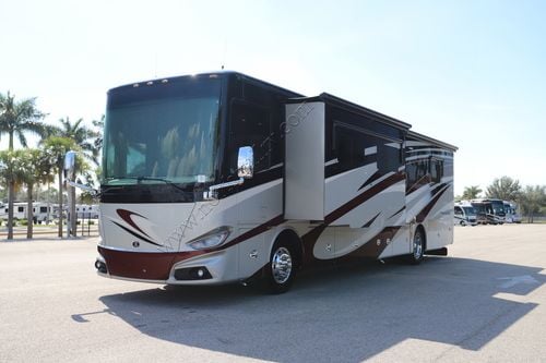 2018 Tiffin Motor Homes Phaeton 40AH