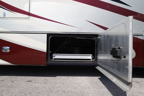 2018 Tiffin Motor Homes Phaeton 40AH