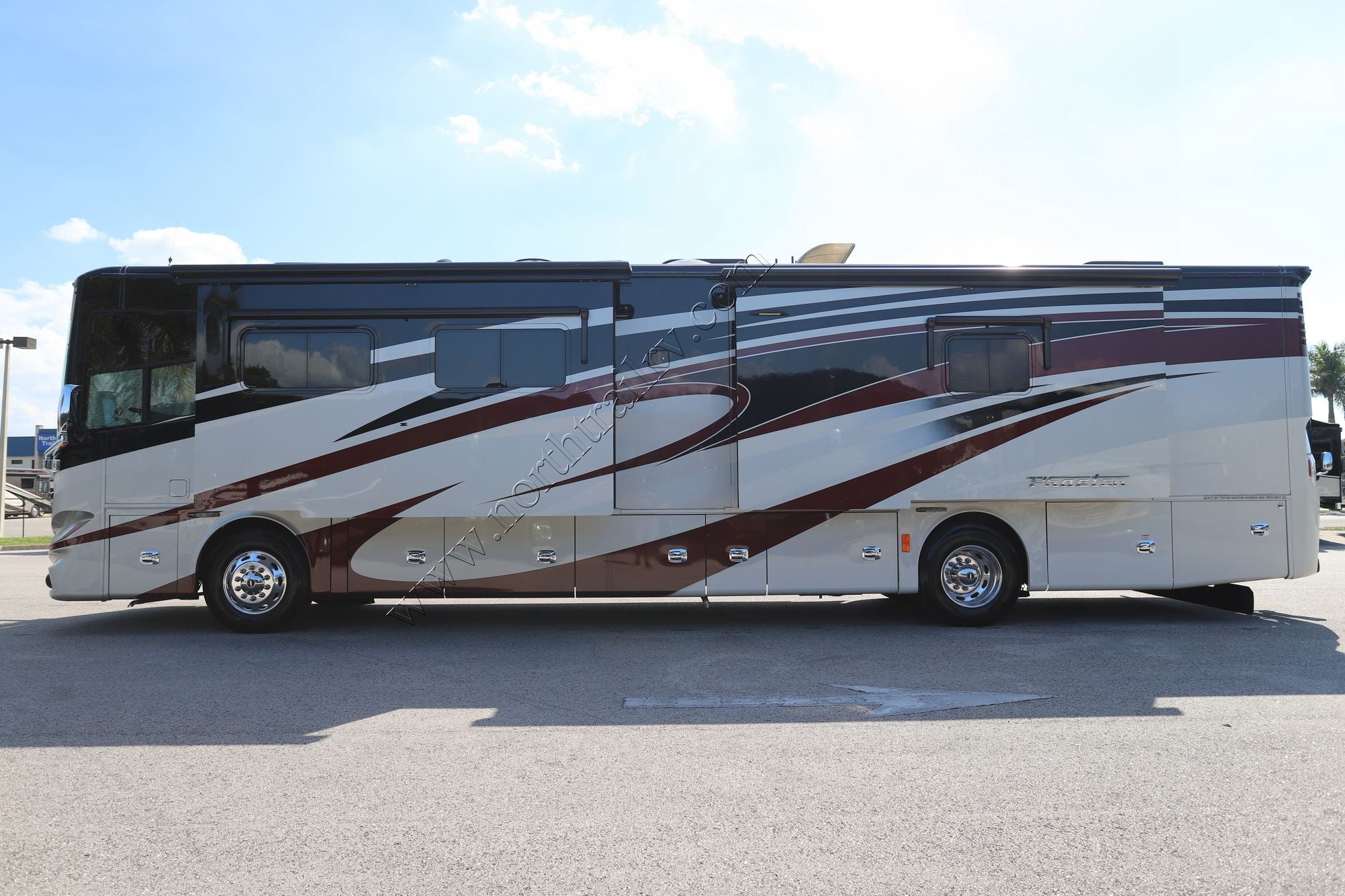 Used 2018 Tiffin Motor Homes Phaeton 40AH Class A  For Sale