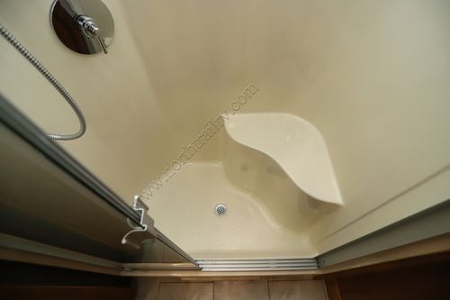 2018 Tiffin Motor Homes Phaeton 40AH