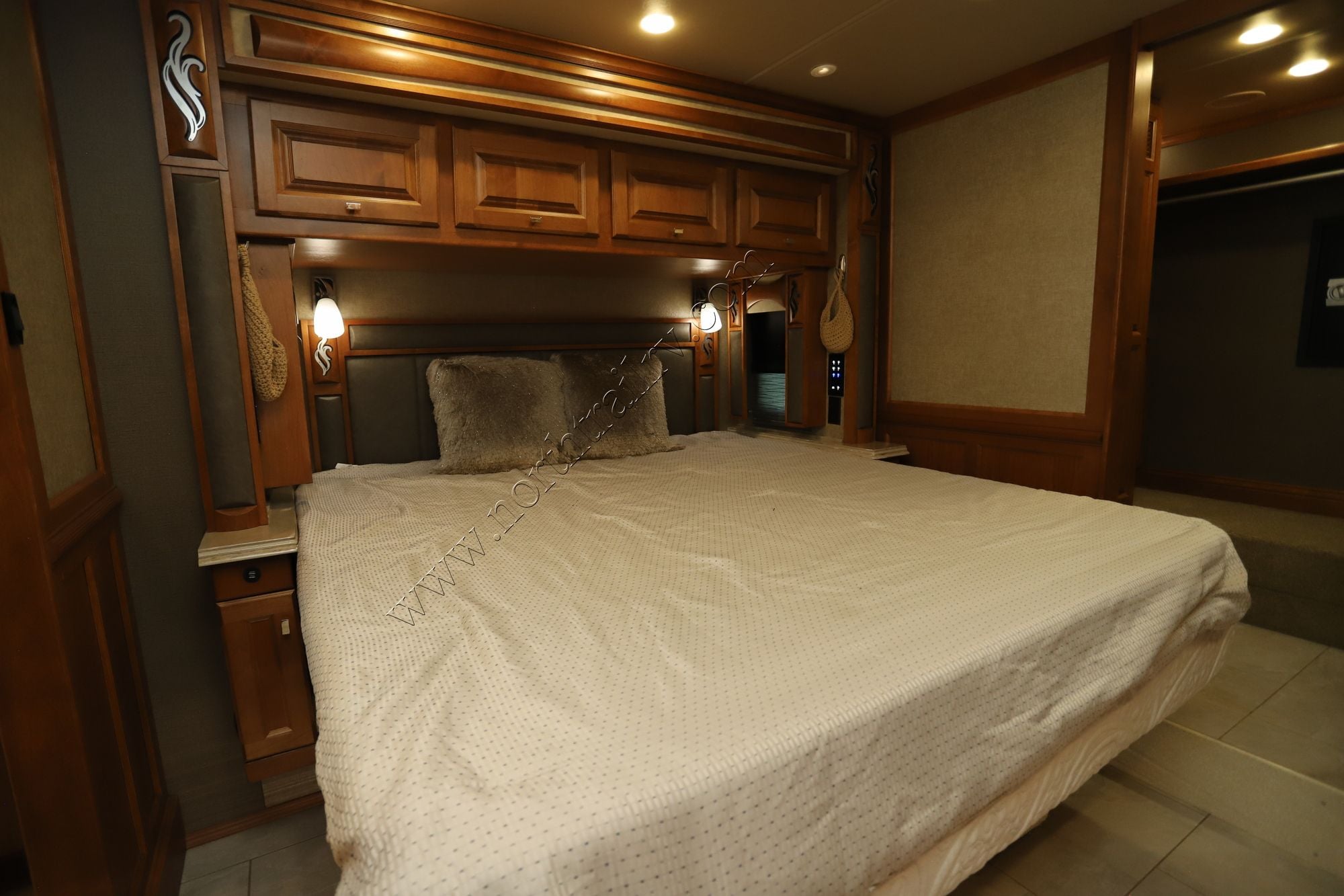 Used 2018 Tiffin Motor Homes Phaeton 40AH Class A  For Sale