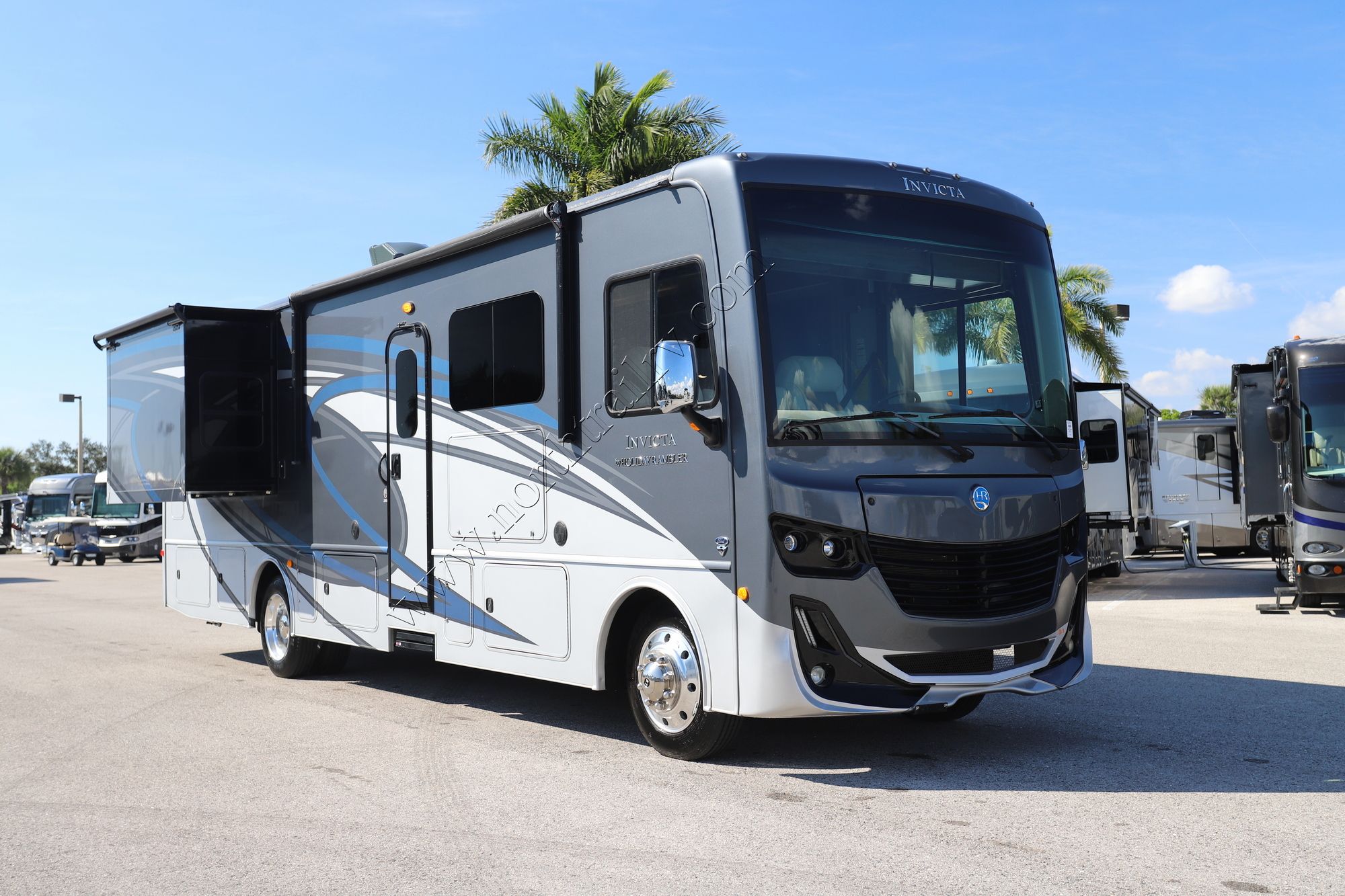 Used 2022 Holiday Rambler Invicta 32RW Class A  For Sale