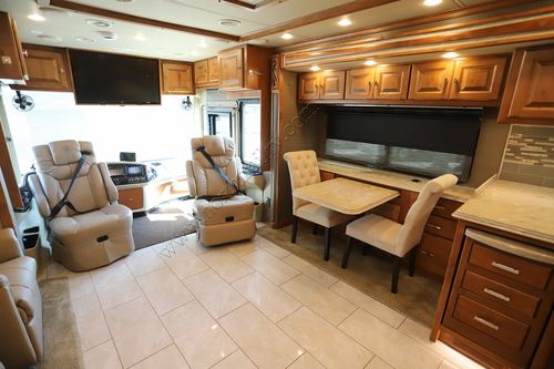 2018 Tiffin Motor Homes Phaeton 40AH
