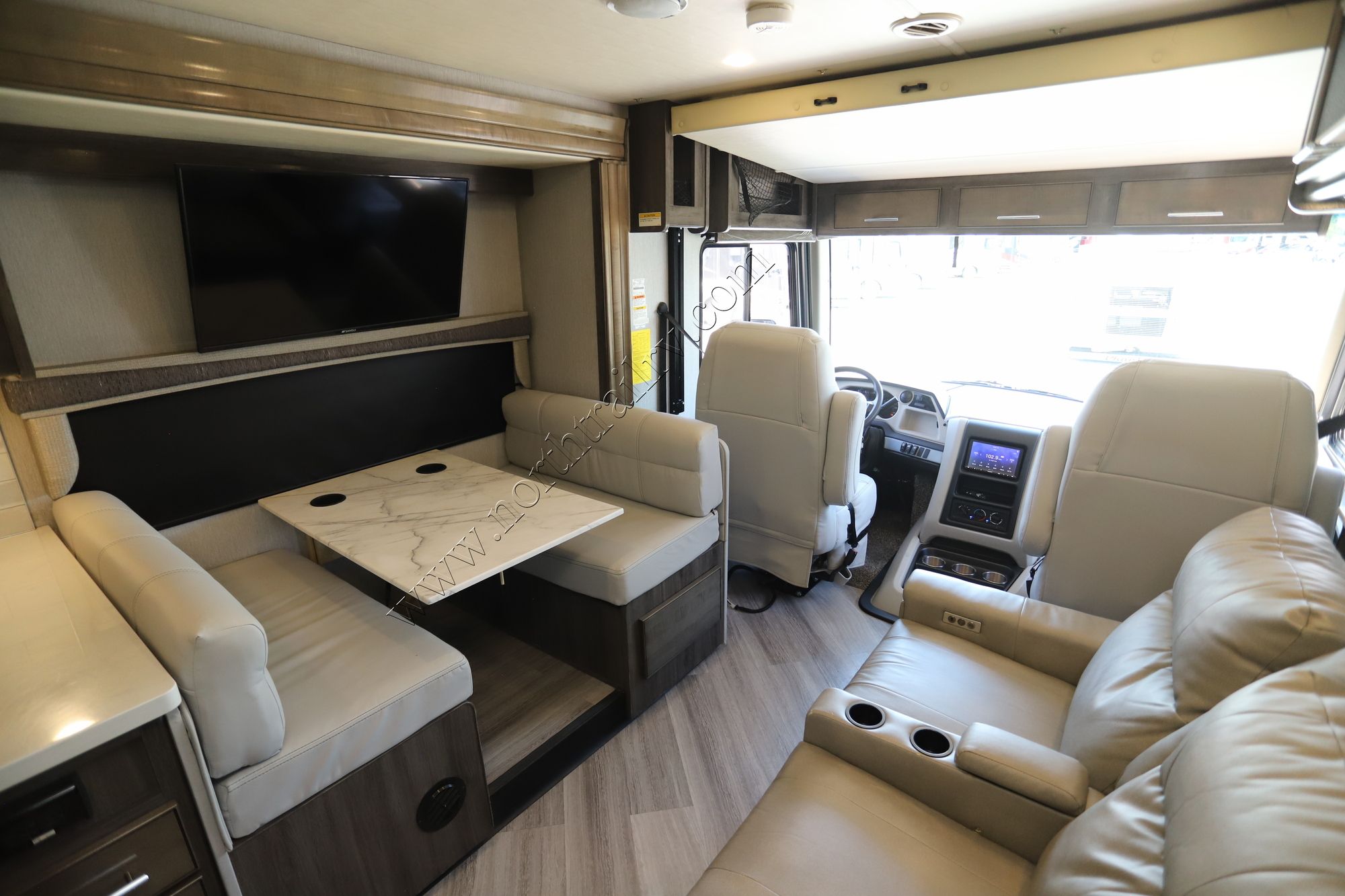 Used 2022 Holiday Rambler Invicta 32RW Class A  For Sale