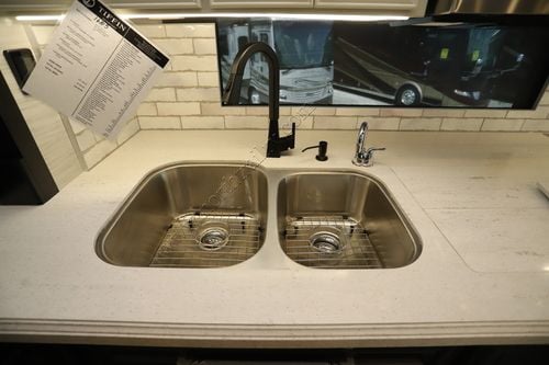 2026 Tiffin Motor Homes Allegro Bus 45BTP