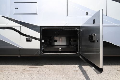 2026 Tiffin Motor Homes Allegro Bus 45BTP