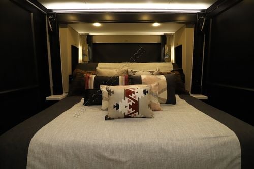 2026 Tiffin Motor Homes Allegro Bus 45BTP