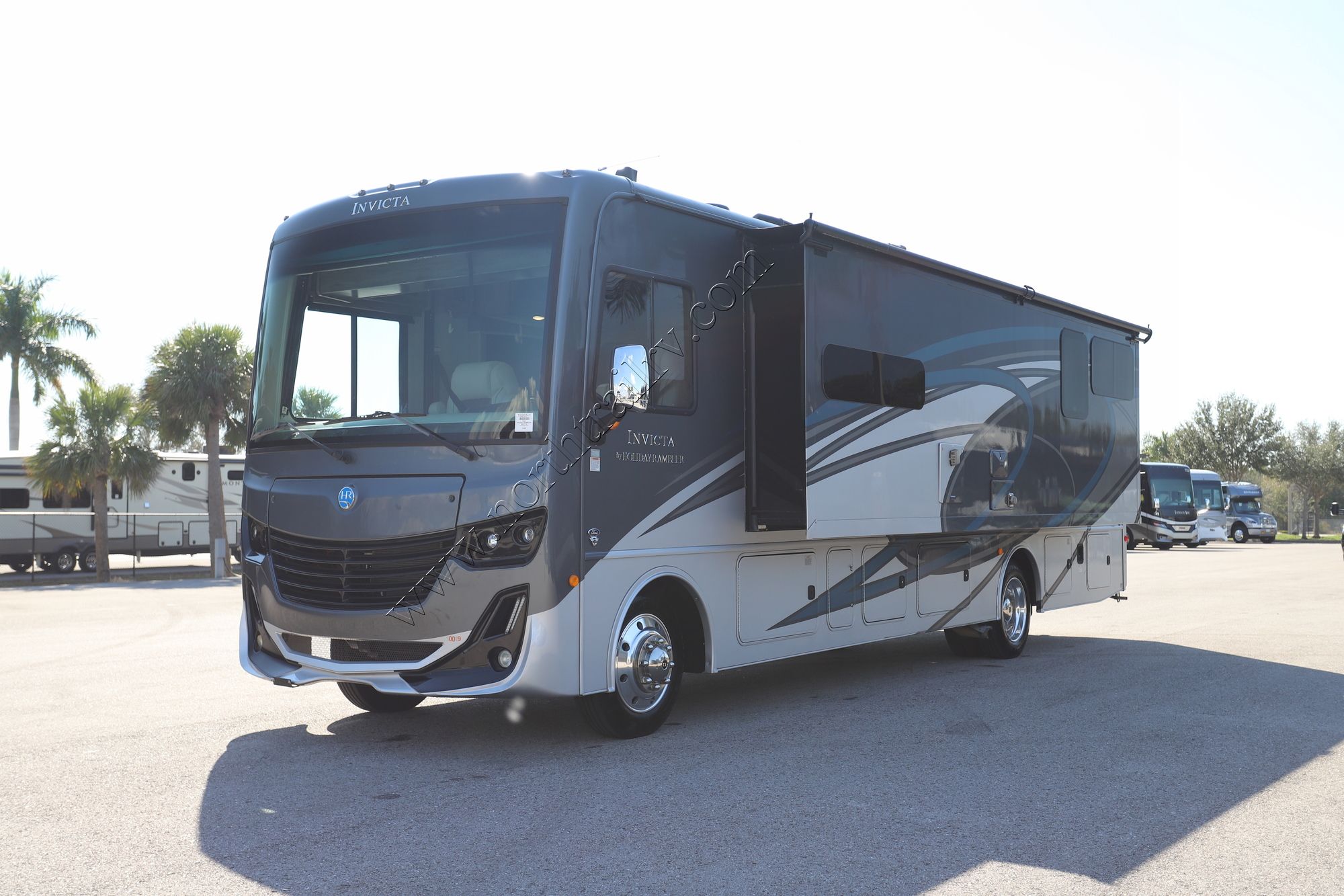 Used 2022 Holiday Rambler Invicta 32RW Class A  For Sale