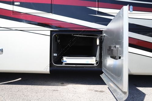 2022 Tiffin Motor Homes Phaeton 37BH