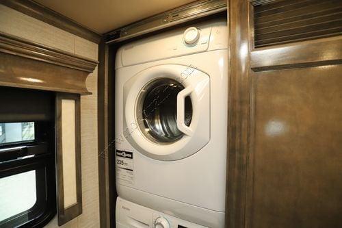 2022 Tiffin Motor Homes Phaeton 37BH