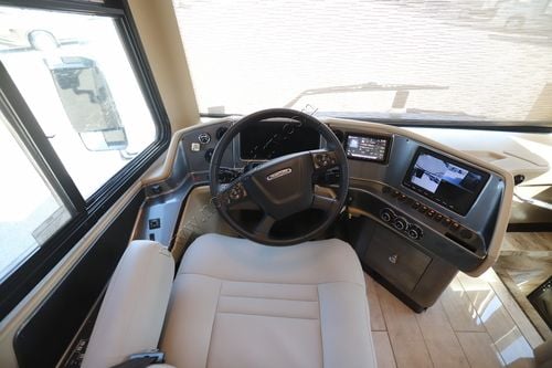 2022 Tiffin Motor Homes Phaeton 37BH
