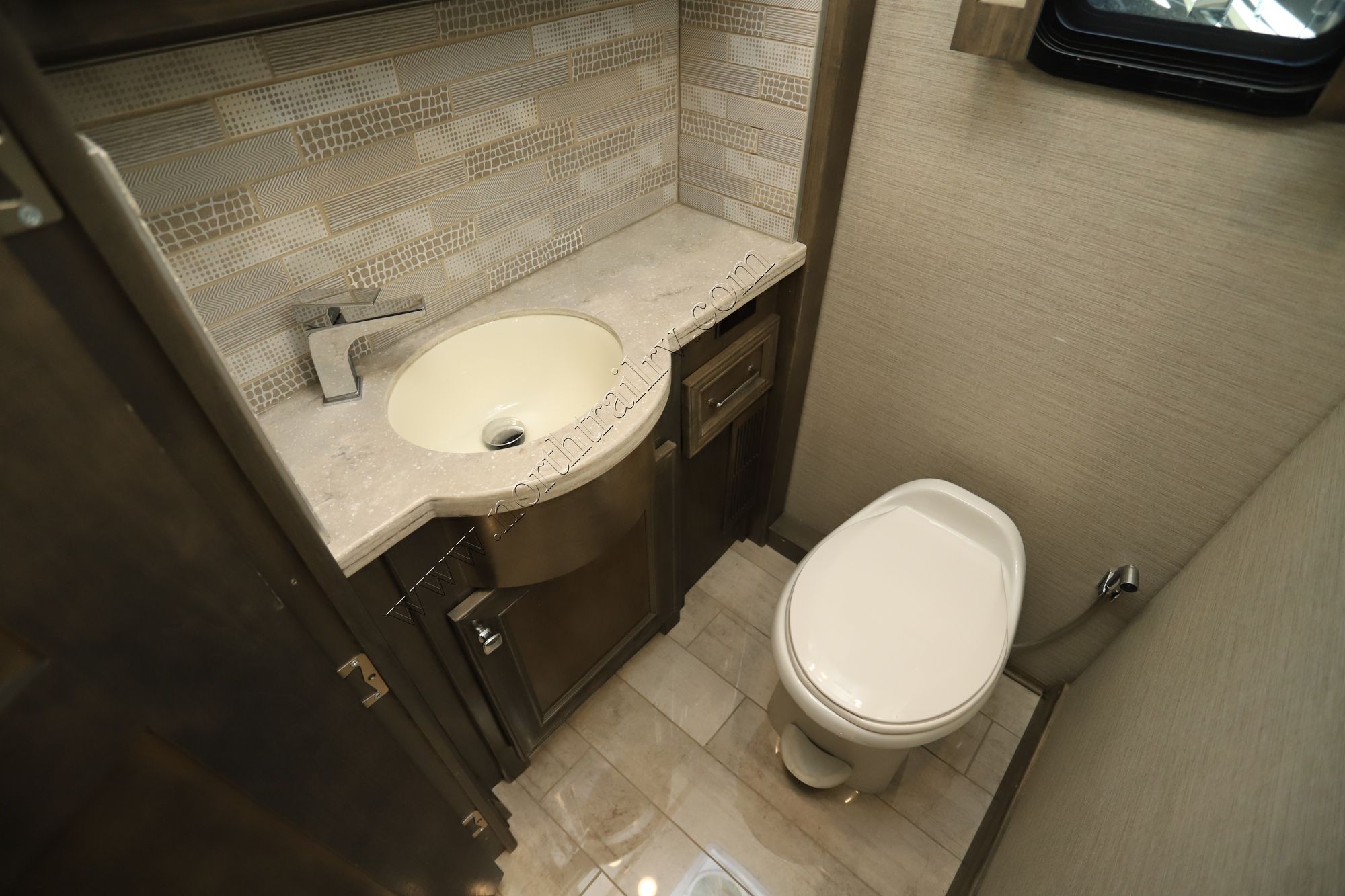 Used 2022 Tiffin Motor Homes Phaeton 37BH Class A  For Sale