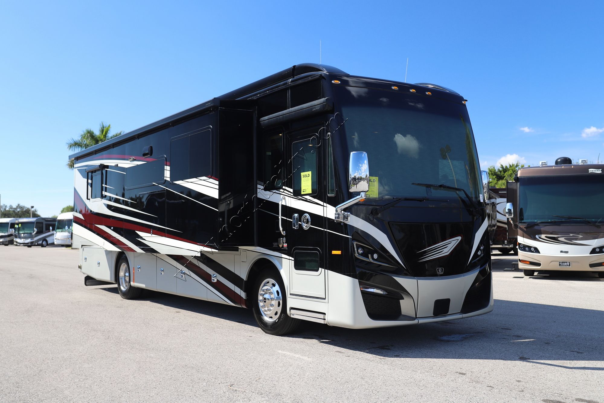 Used 2022 Tiffin Motor Homes Phaeton 37BH Class A  For Sale
