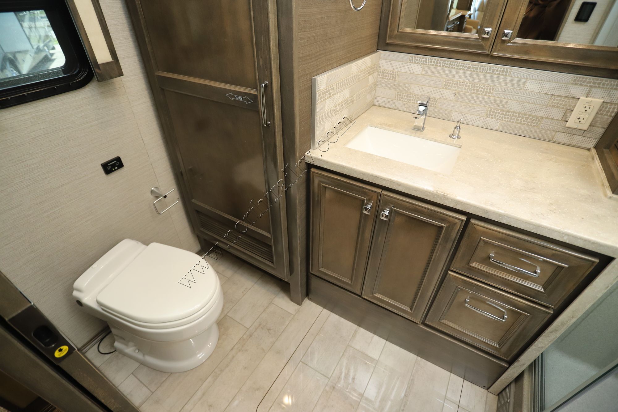 Used 2022 Tiffin Motor Homes Phaeton 37BH Class A  For Sale