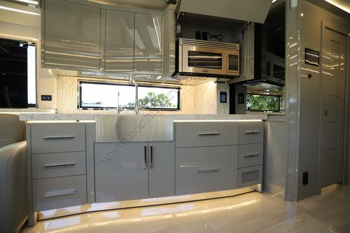 2025 Newmar King Aire 4531