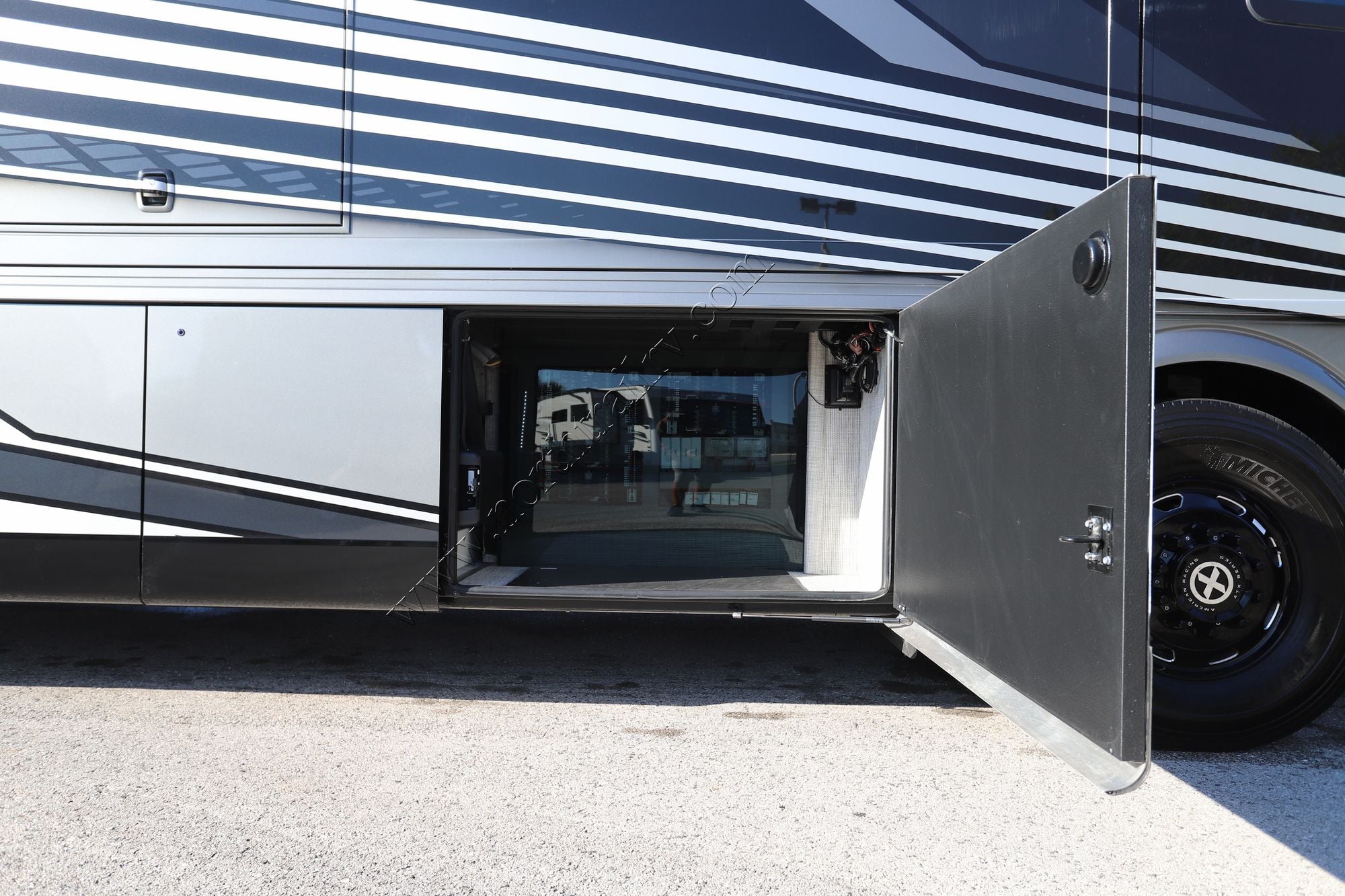 Used 2025 Newmar King Aire 4531 Class A  For Sale