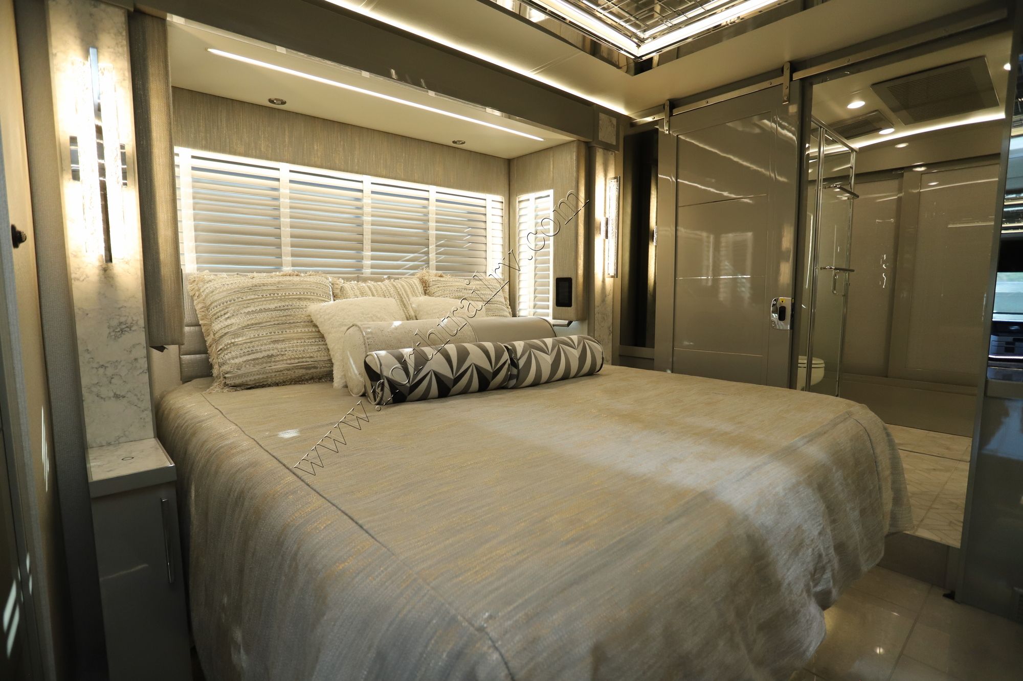 Used 2025 Newmar King Aire 4531 Class A  For Sale