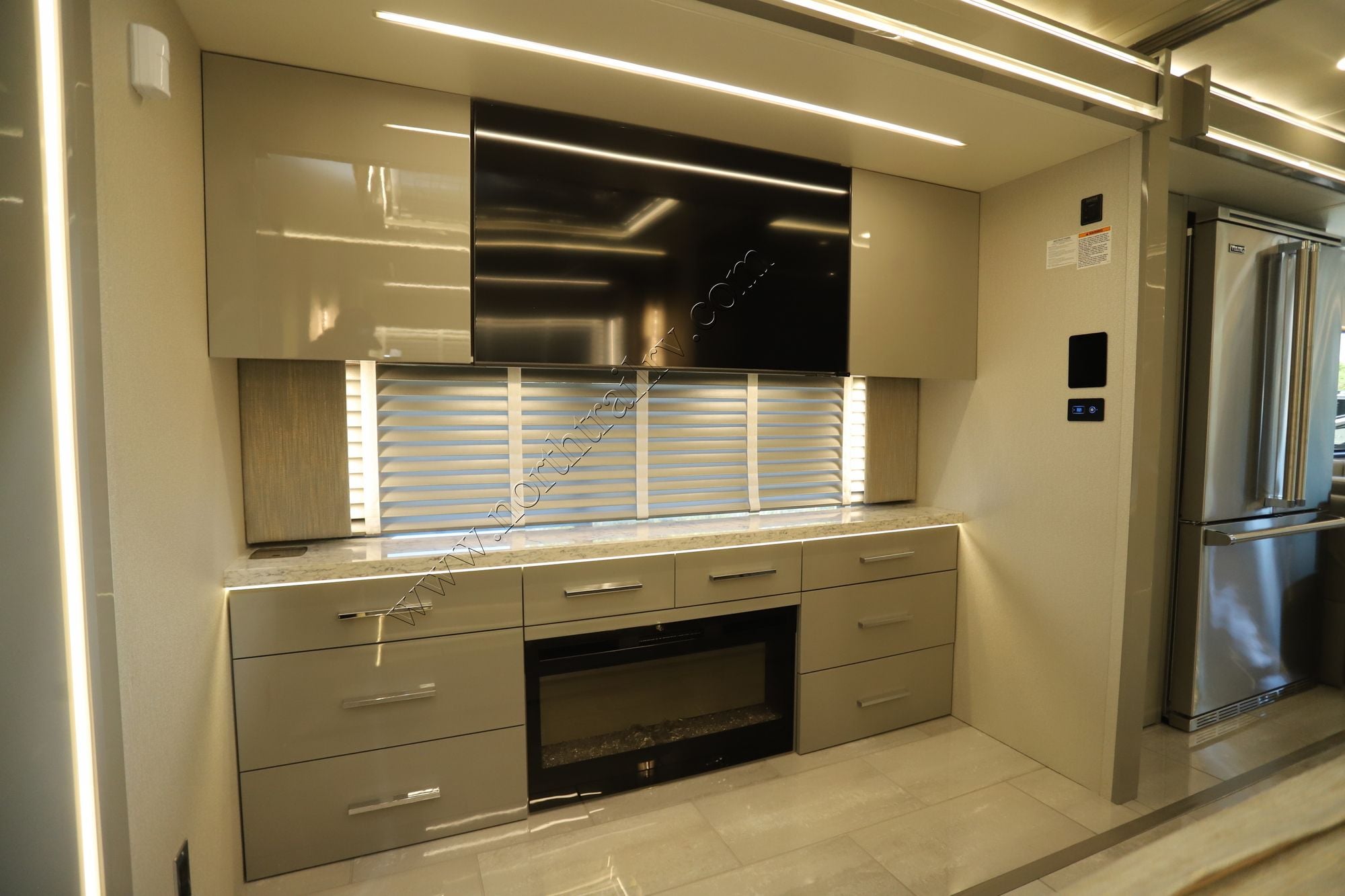 Used 2025 Newmar King Aire 4531 Class A  For Sale