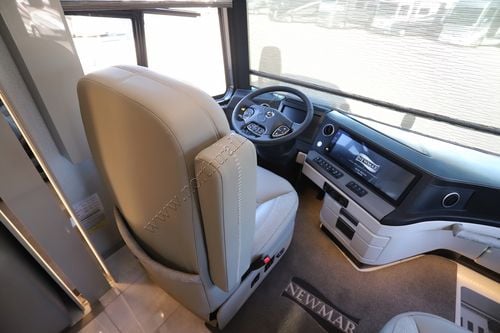 2025 Newmar King Aire 4531