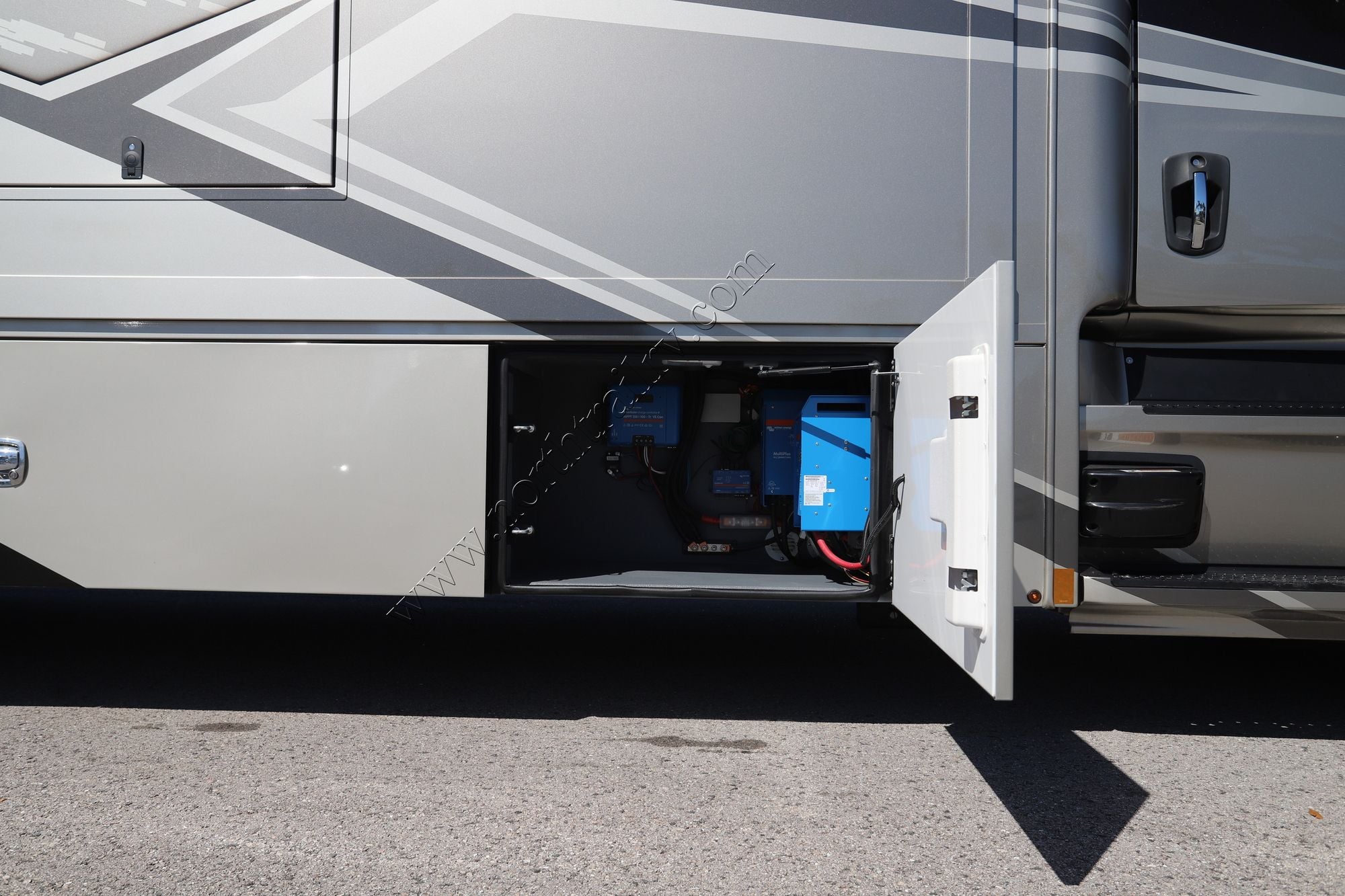 Used 2025 Renegade Rv Explorer 38EMB Super C  For Sale