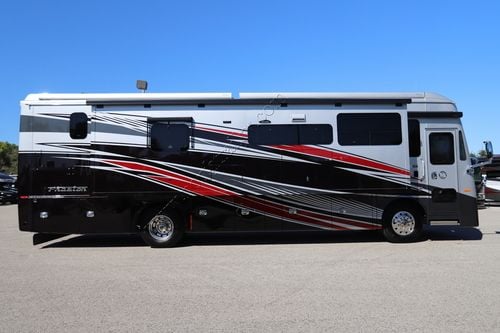 2025 Tiffin Motor Homes Phaeton 37BH