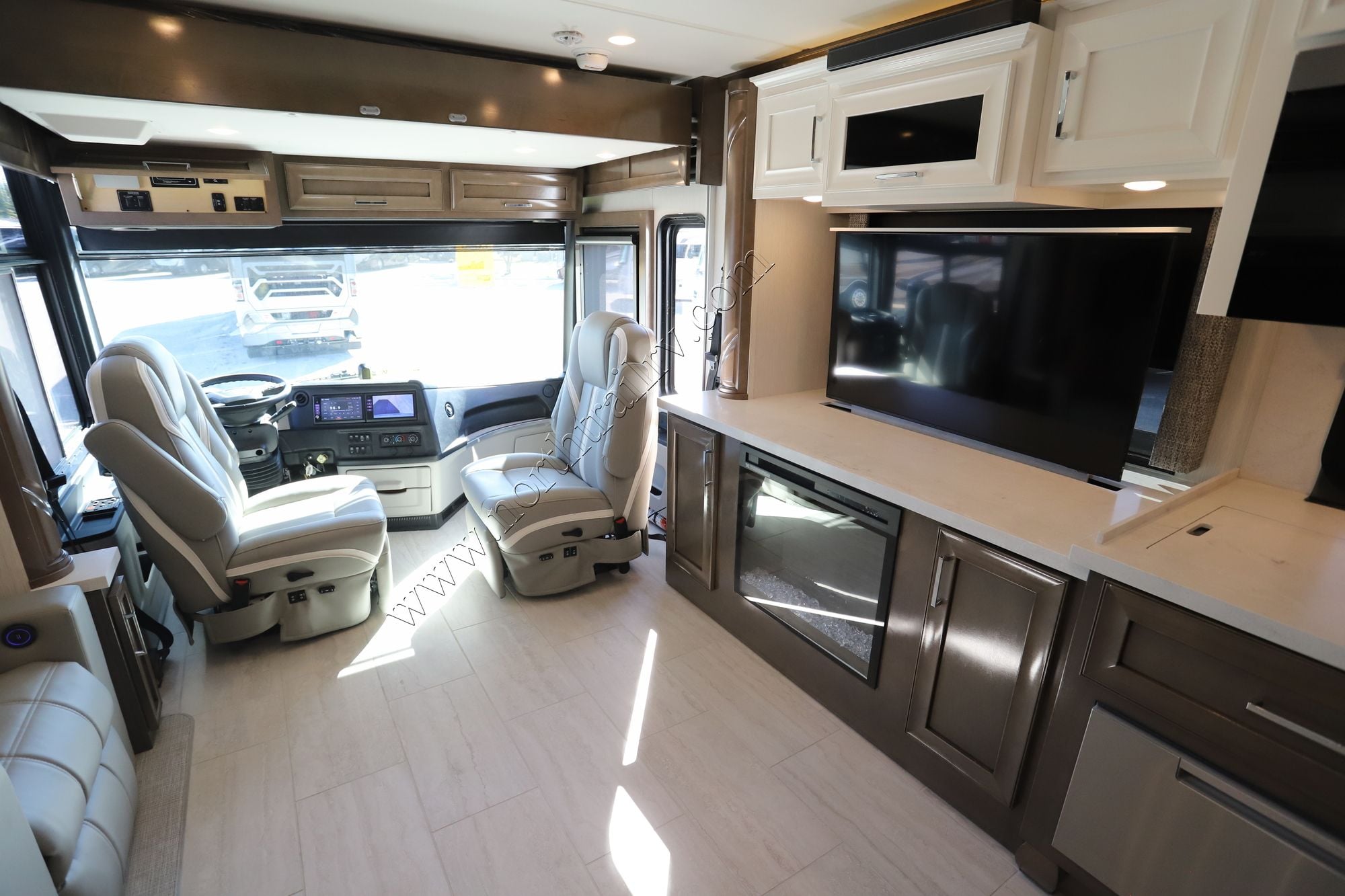 New 2026 Newmar Ventana 3809 Class A  For Sale