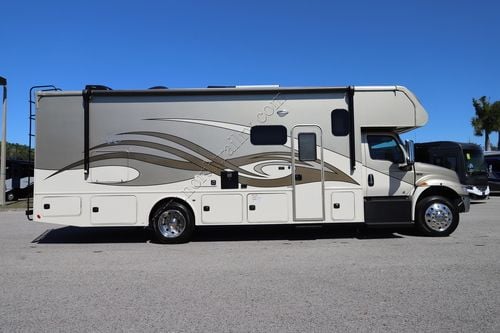 2023 Nexus Wraith 32W