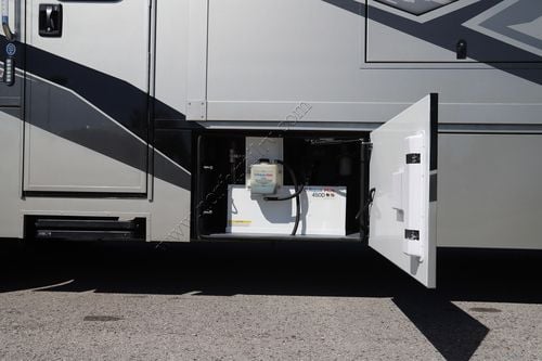 2025 Renegade Rv Explorer 38EMB