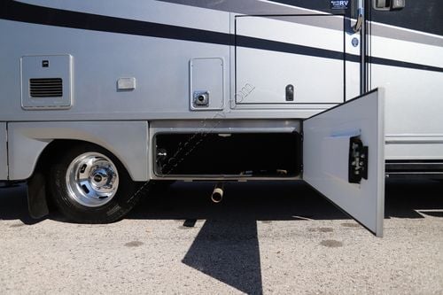 2023 Renegade Rv Vienna 25FWC