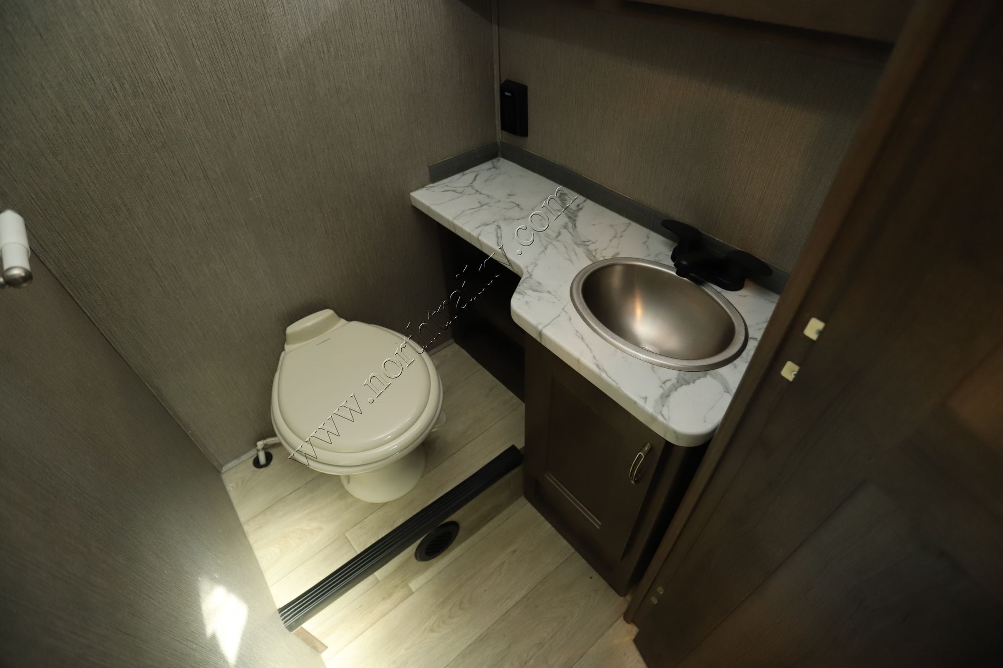 Used 2023 Nexus Wraith 32W Super C  For Sale