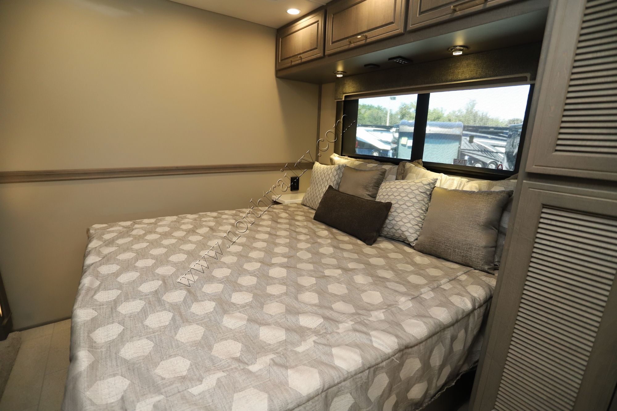 New 2026 Renegade Rv Explorer 40EBH Super C  For Sale