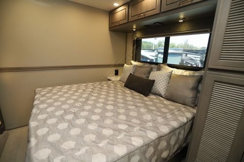 2026 Renegade Rv Explorer 40EBH