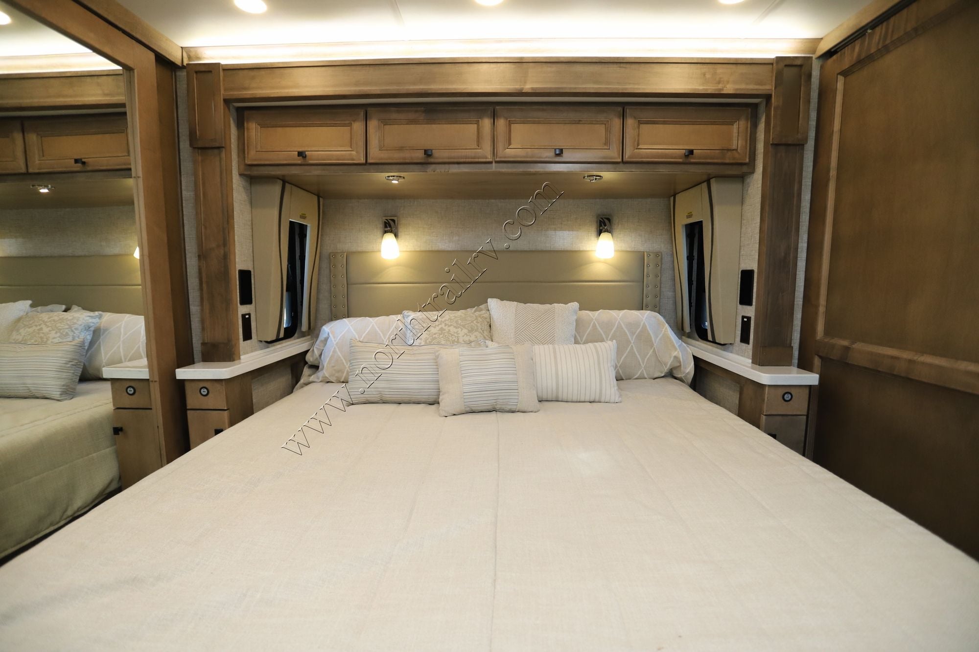 Used 2025 Tiffin Motor Homes Phaeton 37BH Class A  For Sale