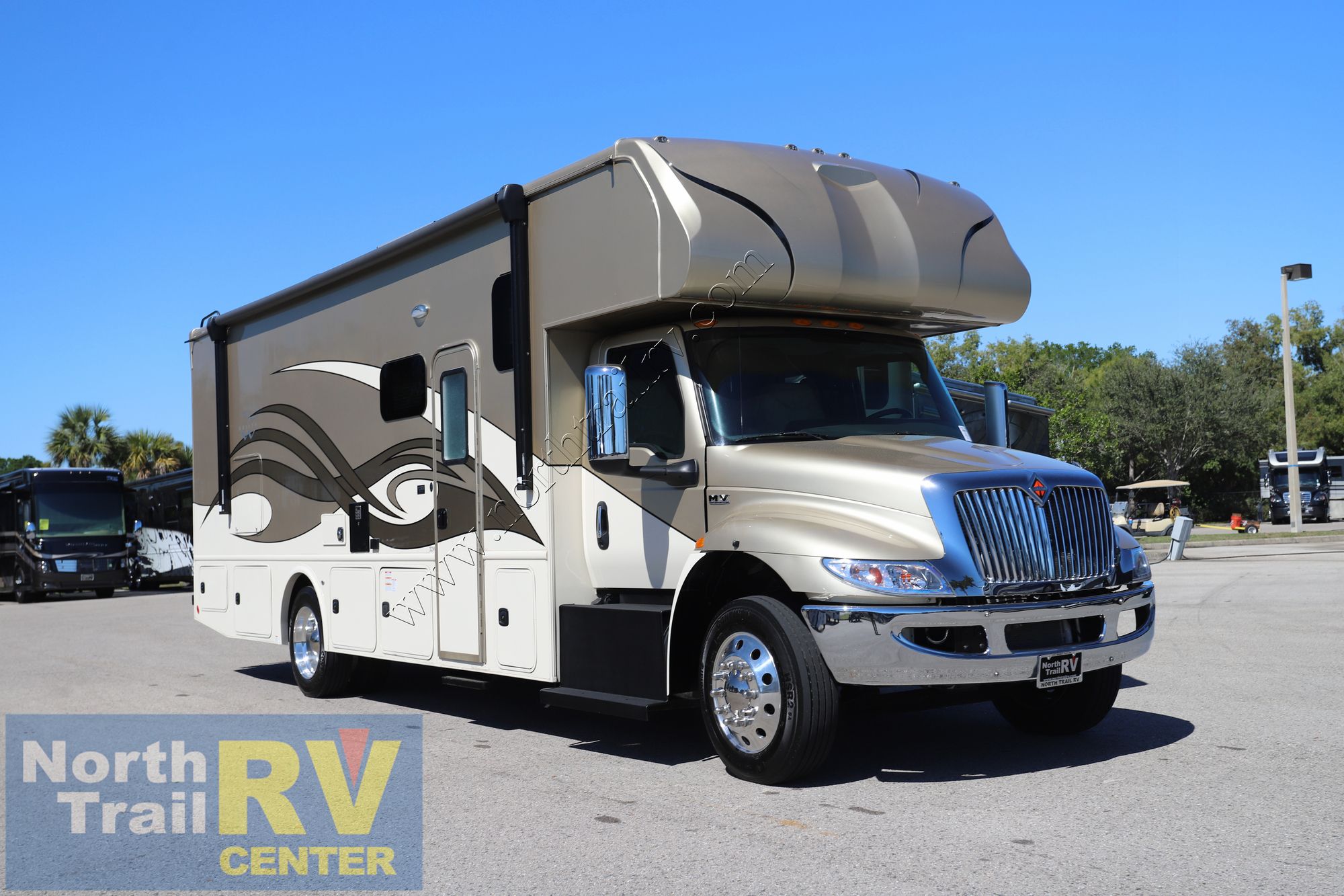 Used 2023 Nexus Wraith 32W Super C  For Sale