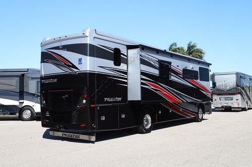 2025 Tiffin Motor Homes Phaeton 37BH