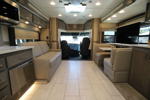2025 Renegade Rv Explorer 38EMB