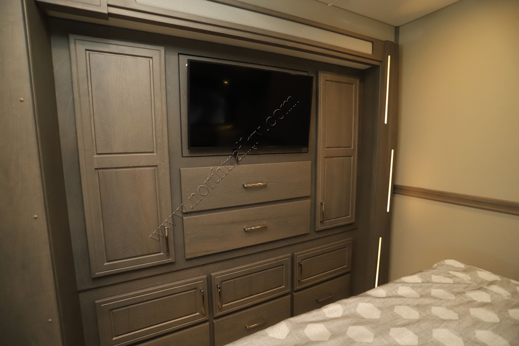 New 2026 Renegade Rv Explorer 40EBH Super C  For Sale