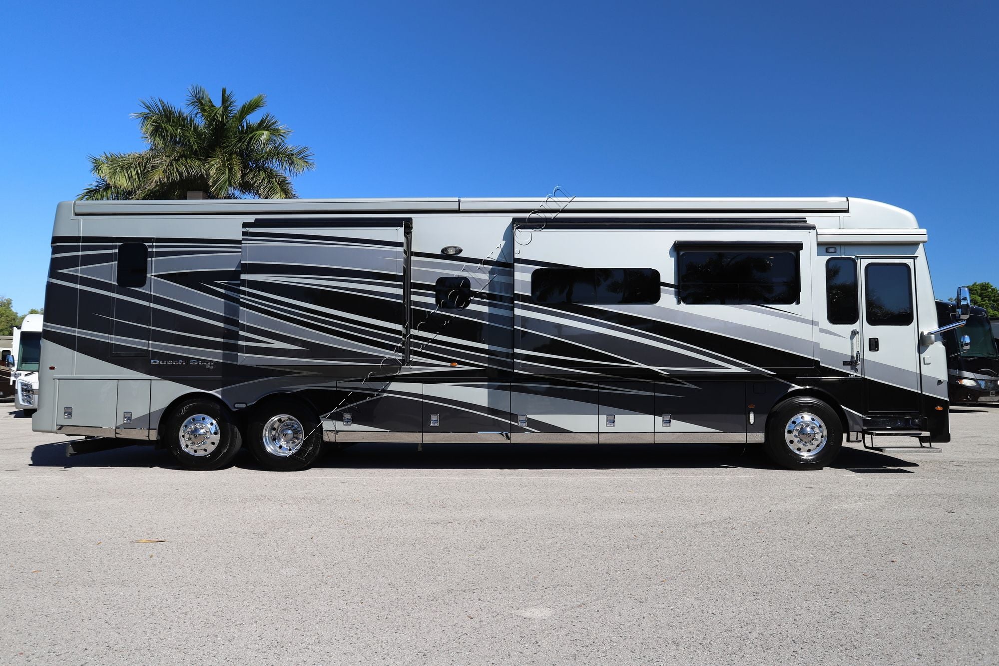 Used 2023 Newmar Dutch Star 4369 Class A  For Sale