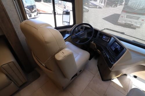 2025 Tiffin Motor Homes Phaeton 37BH