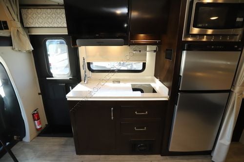 2023 Renegade Rv Vienna 25FWC