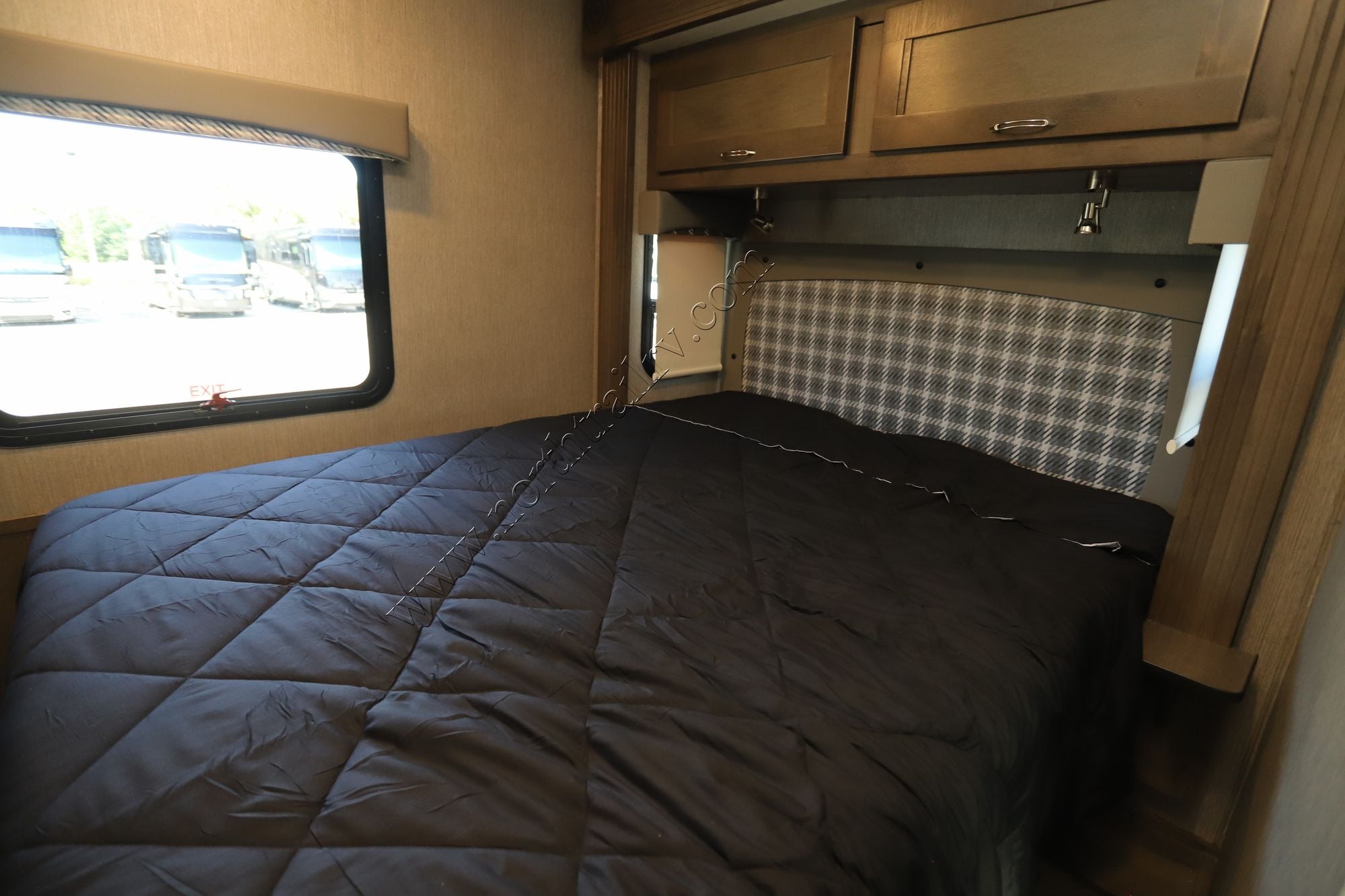 Used 2023 Nexus Wraith 32W Super C  For Sale