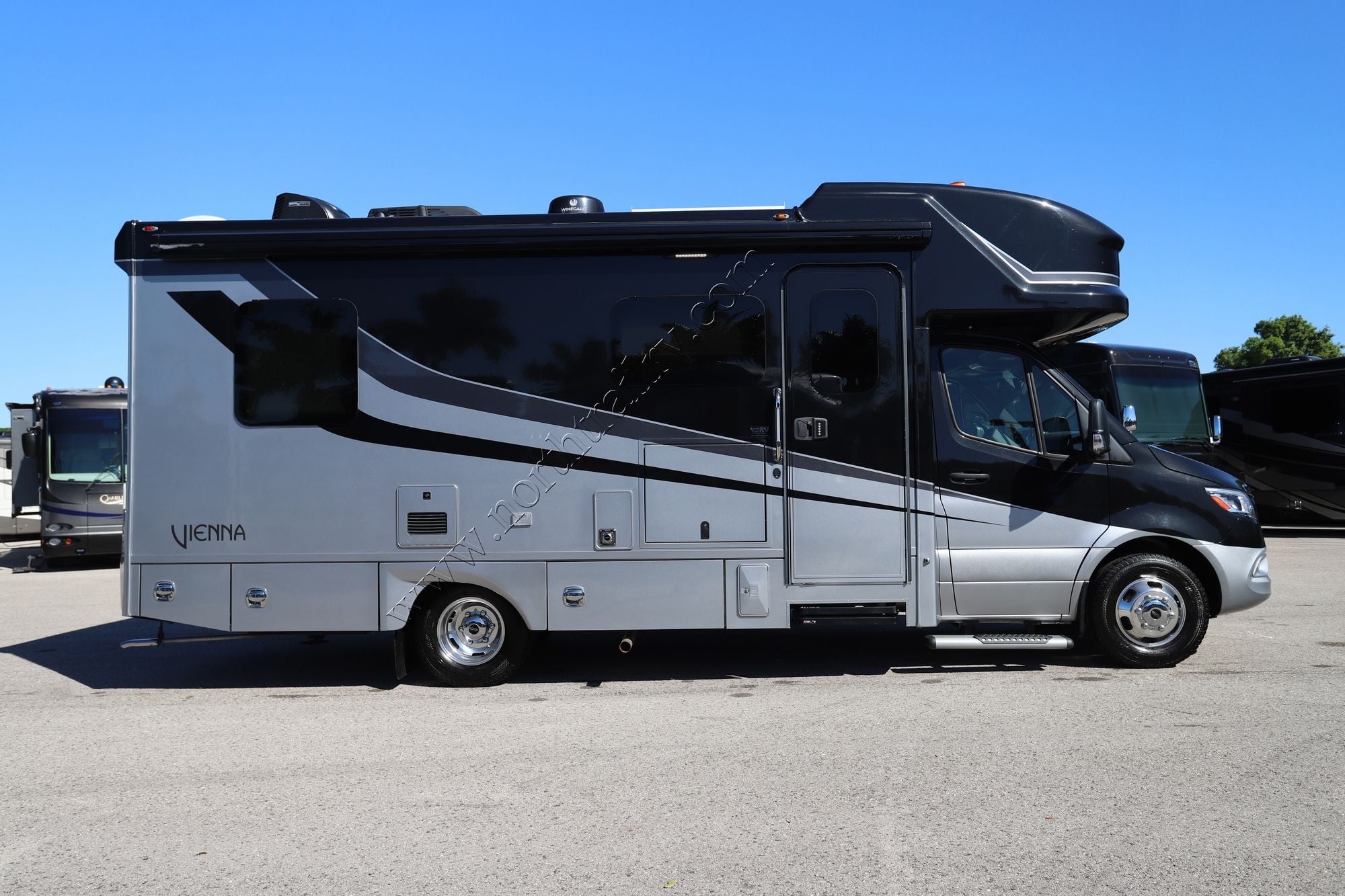 Used 2023 Renegade Rv Vienna 25FWC Class C  For Sale