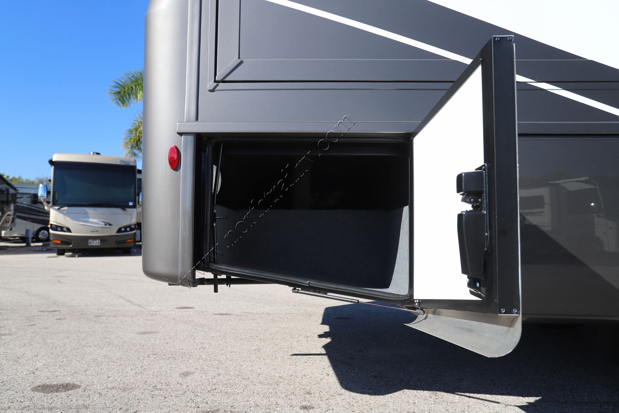 Used 2025 Newmar Bay Star 3016 Class A  For Sale