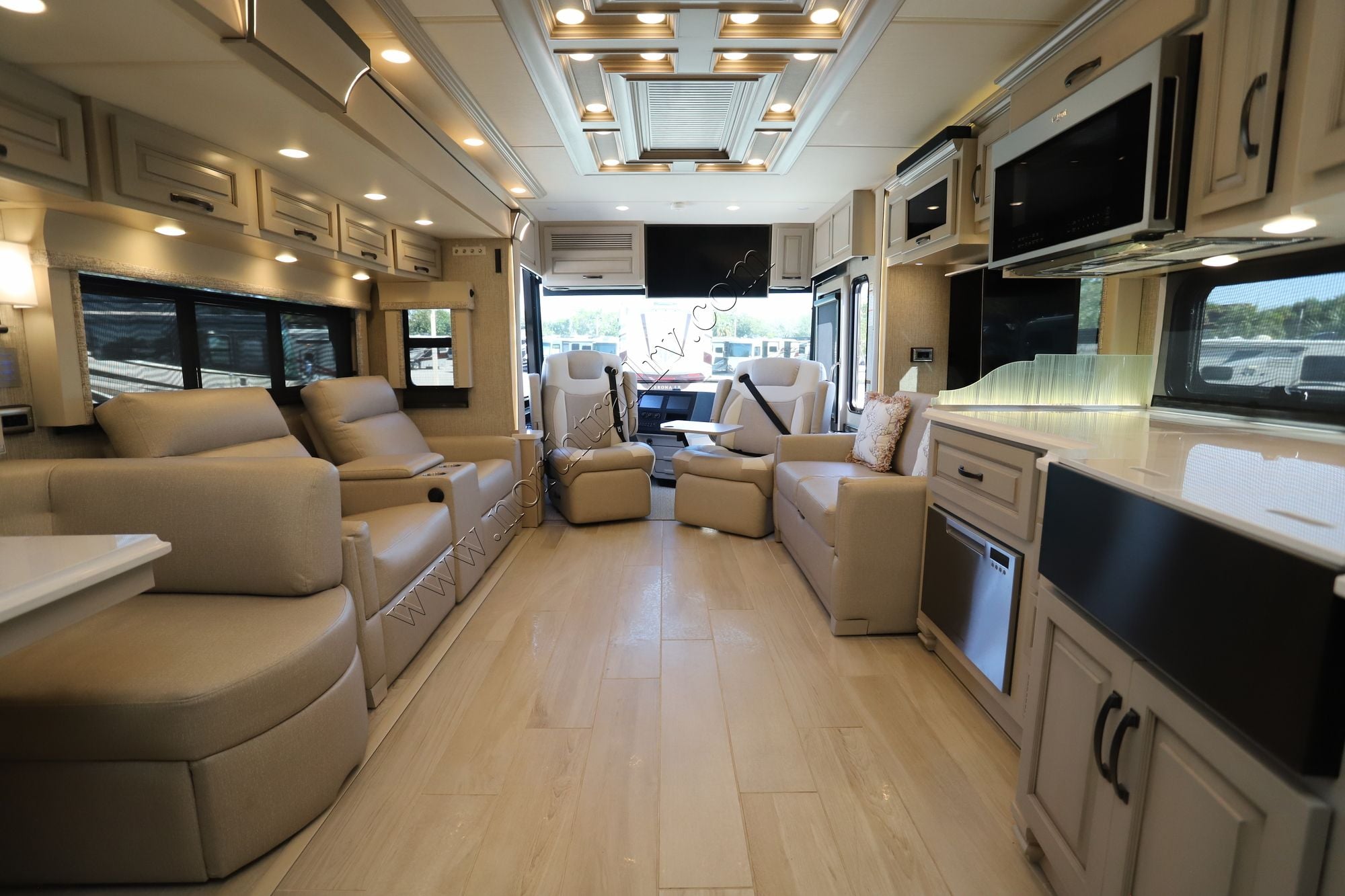 Used 2023 Newmar Dutch Star 4326 Class A  For Sale